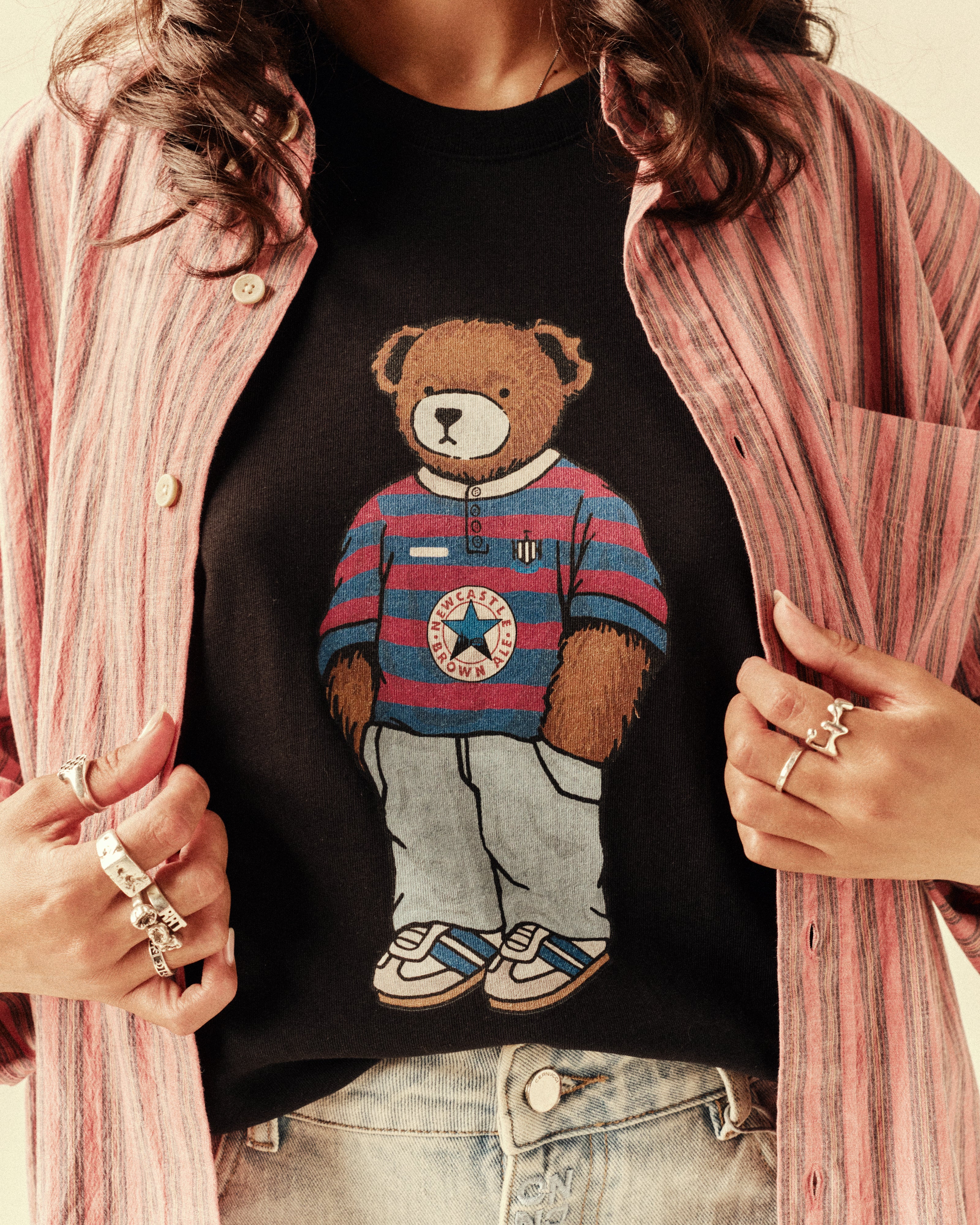 AOF Toon Away Pickles Tee | Black T-shirt | Art of Football